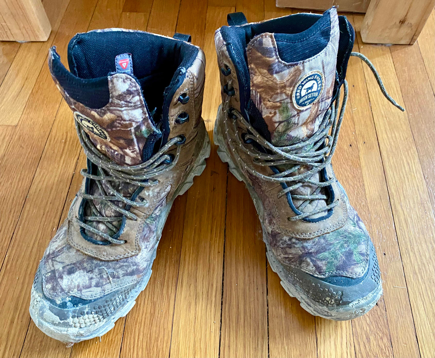 #95B VGUC Red Wing Irish Setter, Camo Hunting Boots, Men's US 10 (*NOTE: Will Clean Before Purchase)