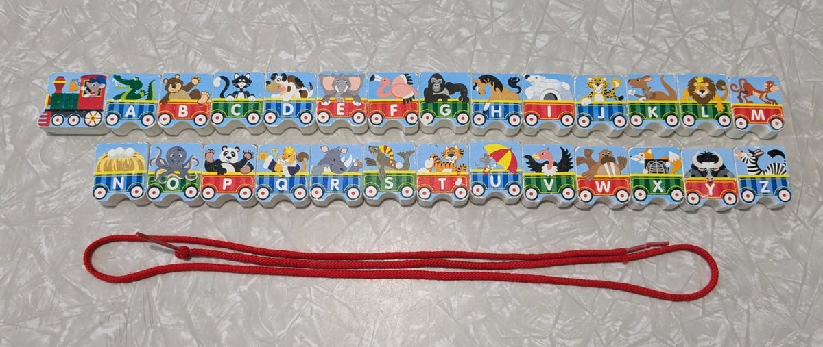 #61 Melissa & Doug Alphabet Animal Train Lacing Beads Blocks Wooden