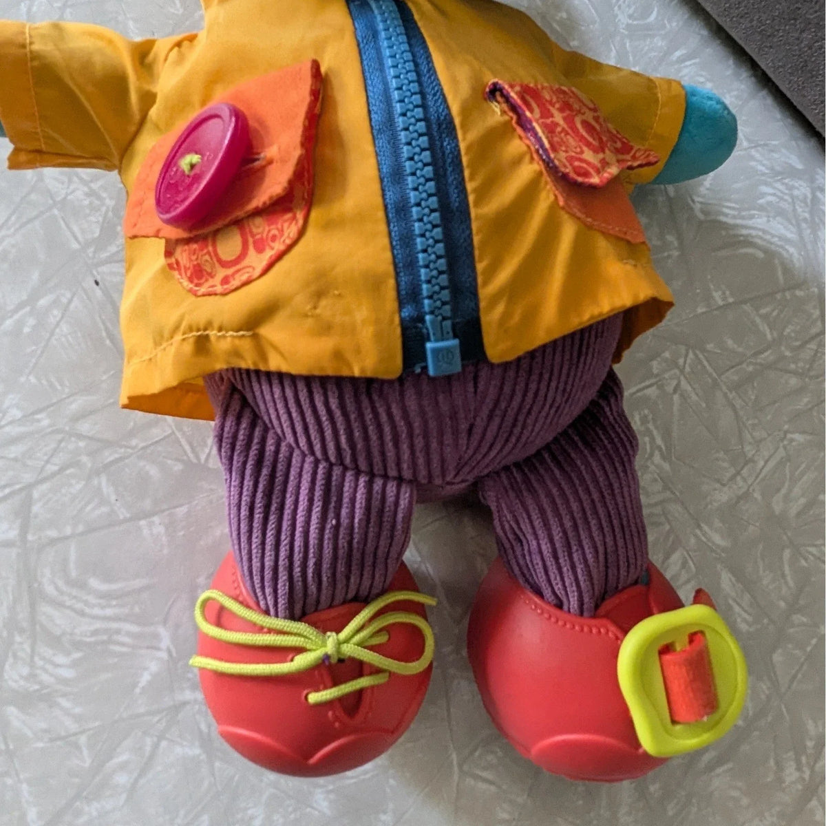 #61 B Toys Giggly Zippies Hank Hippo Interactive Learn to Dress Plush Sound Motion