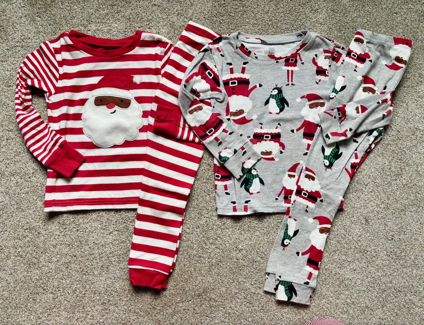 #43 Santa Jams Boys or Girls 3T EUC-GUC