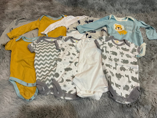 SCO46-long and short sleeve onesies-3-6 months- gender neutral -10 pack