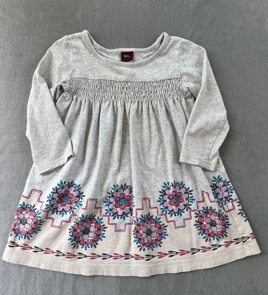REDUCED #154 12-18mo Girls Tea Collective smocked longsleeve dress, VGUC