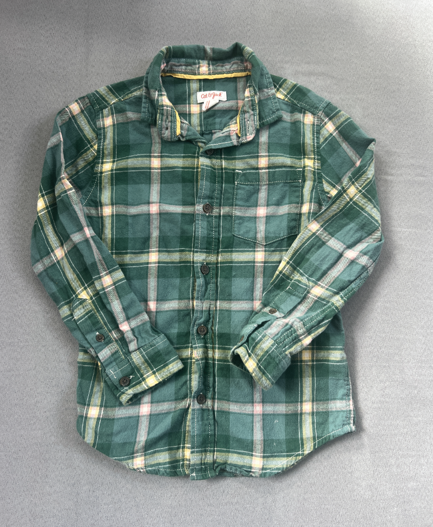 #154 Size S Boys Cat&Jack green plaid flannel button down