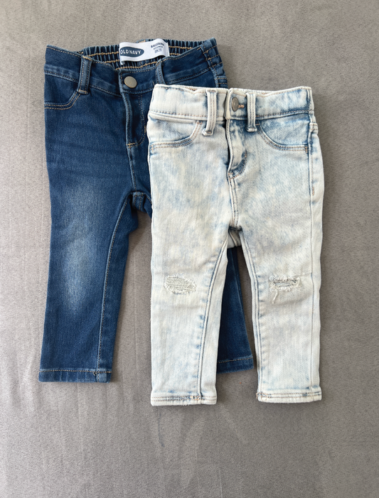 #154 12-18mo Girls Old Navy (2) jeans bundle, VGUC