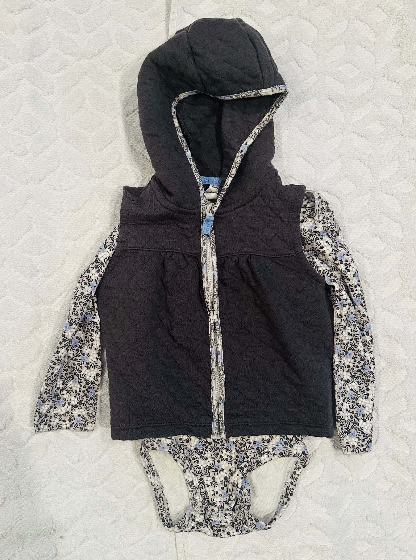 Seller #51: Carter's Vest + Bodysuit Size 24 M