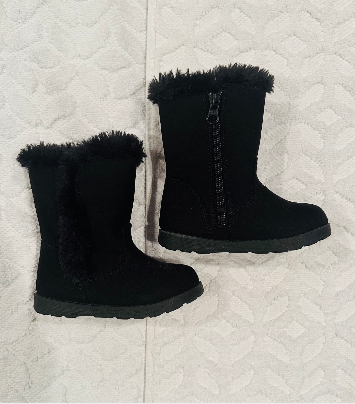 Seller #51: Cat & Jack Sherpa Lined Black Booties - Size 7
