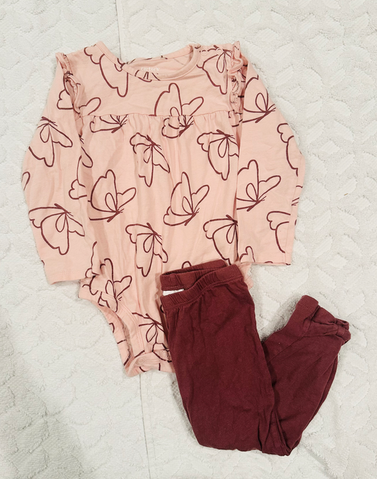 Seller #51: Carter's Pink Set Size 24 Month
