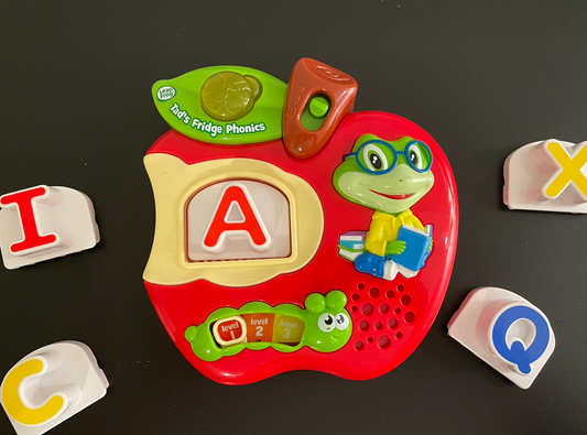LeapFrog - Alphabet Magnets Smart Toy - Tad's Fridge Phonics Magnetic Letters