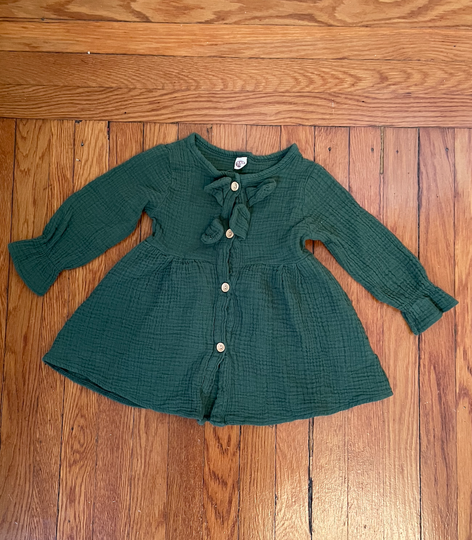 Green muslin dress - size 100 (girls 2T)