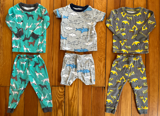 Carter's Mixed Pajama Bundle - 12 month - Short sleeve and Long Sleeve - GUC