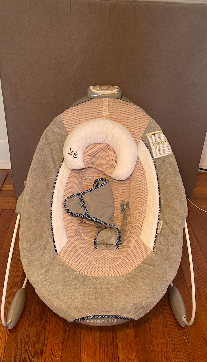 #22B REDUCED Baby bouncer