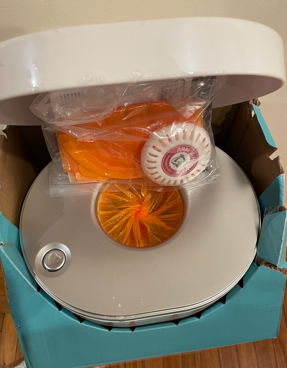 #13 - BRAND NEW Munchkin step diaper pail - white