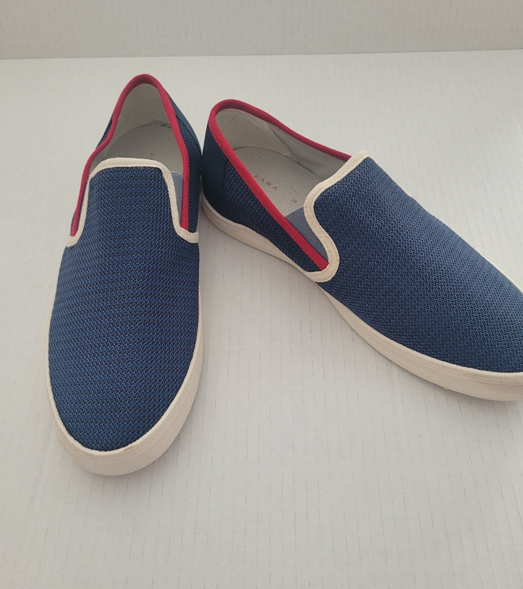 #109 Zara Women's NWOT Slip-ons Size 39/8.5