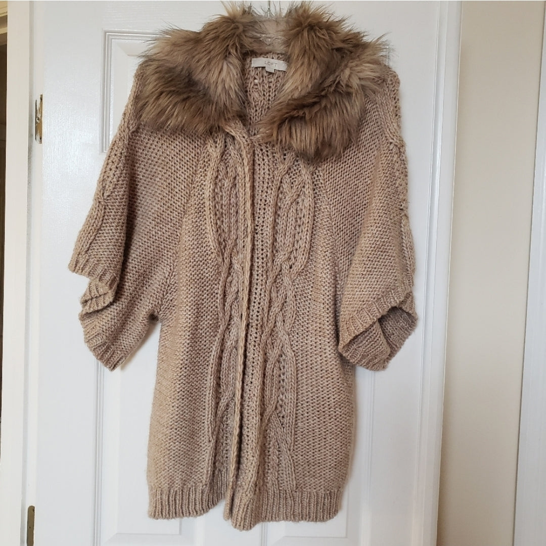 #167 Ann Taylor Loft Medium Faux Fur Trim Cardigan Sweater