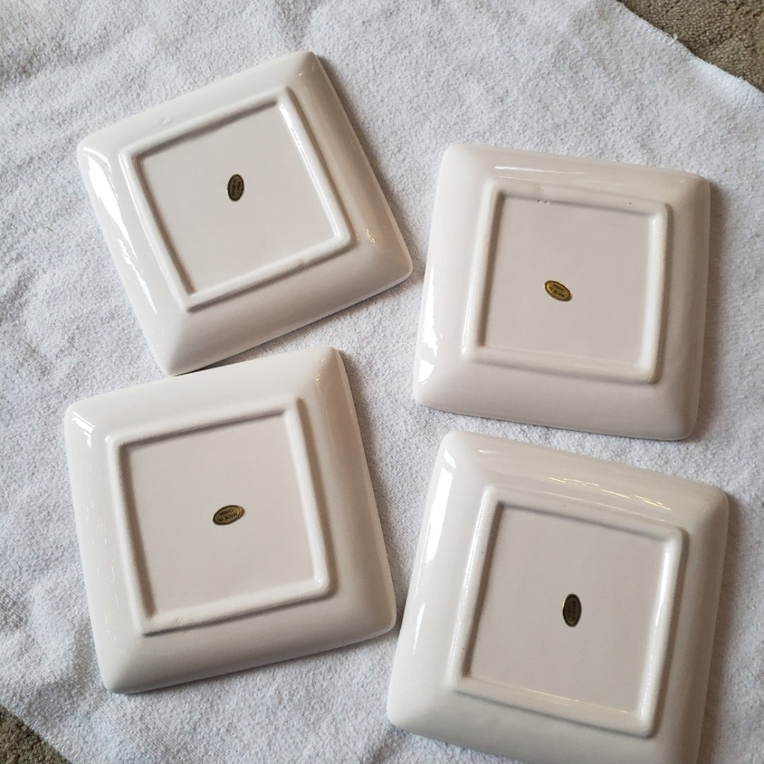 #167 NWT Market Day Sparkle Tree Dessert Plates (4)