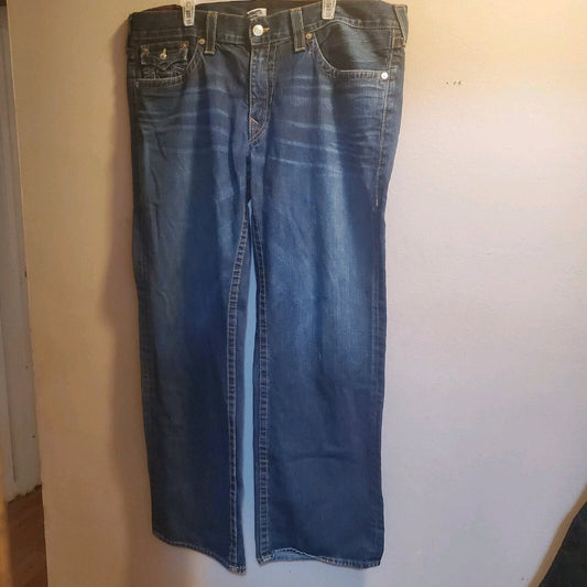 #66 True Religion Mens Jeans size 42