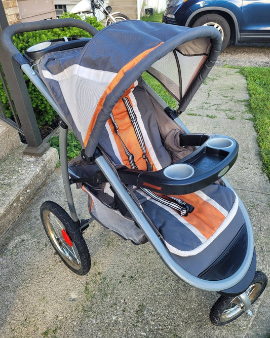 *REDUCED* #44 Graco Jogging Stroller
