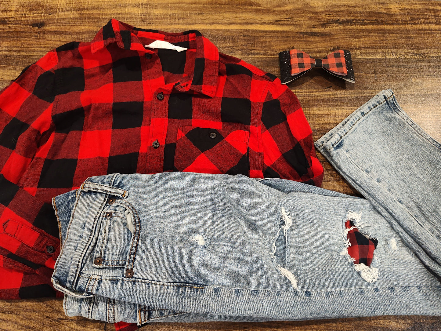 Seller 185:  Plaid Outfit with custom bow size 12 girls (jeans 11/12)