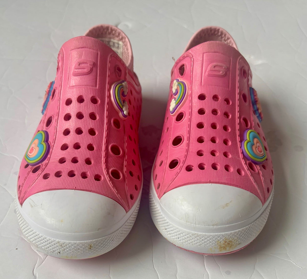 #154 Sketchers Slip On Girls 9 GUC