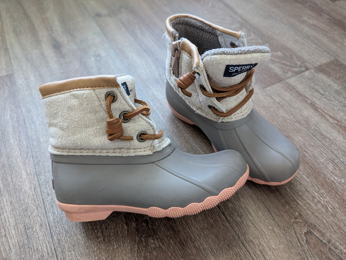 #8 Girls Sperry Boots Size 9T
