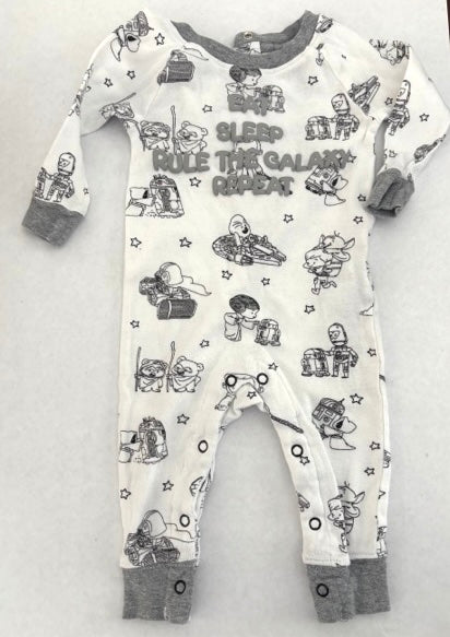 #70 6-9 mo Star Wars pjs