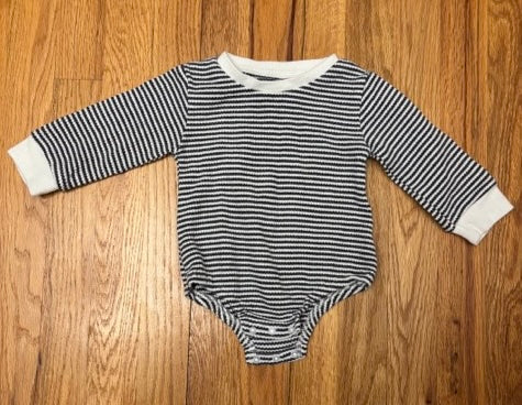 Seller 34 -6-12 mo sweatshirt bodysuit