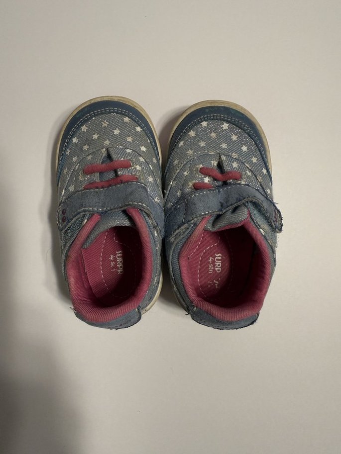 Seller 229 - Surprize size 5 shoes