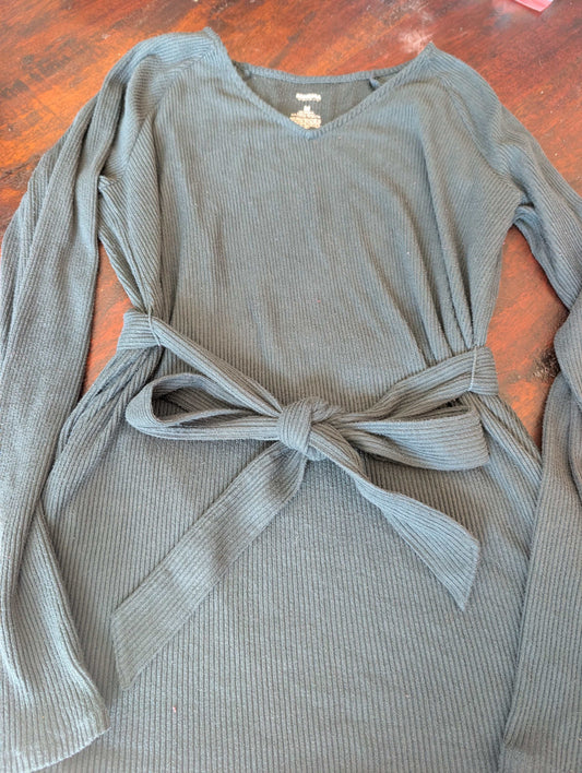 Seller 123 - Maternity Sweater Dark Green Size Medium