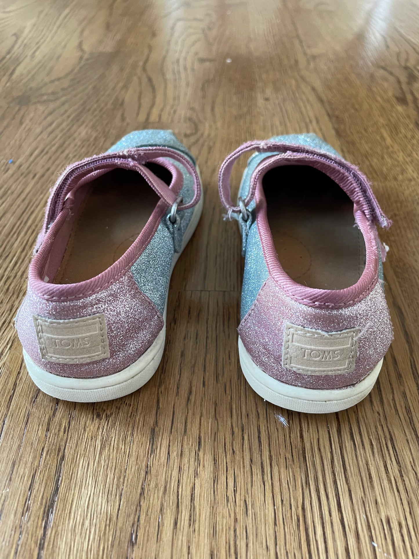 Toms Girls Blue Glitter/Pink Mary Jane shoe toddler size 8