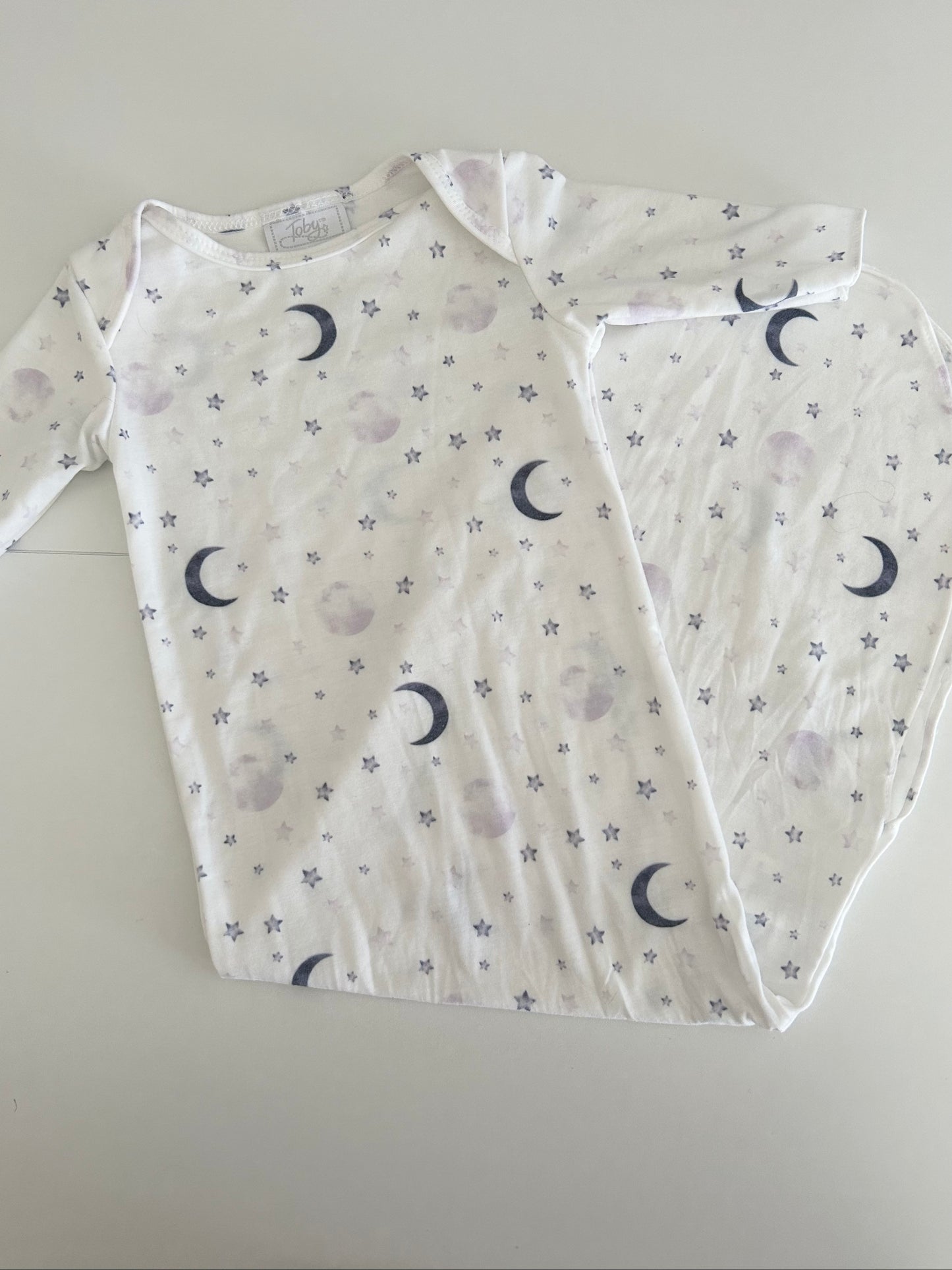 Toby's | Sleeper Tie Gown | Girls | White & Purple/Blue | Newborn