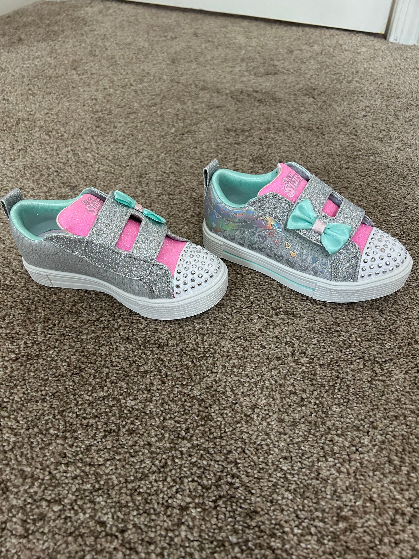 SELLER 26: Size 11 Sketcher Light Up Tennis Shoes NWOT