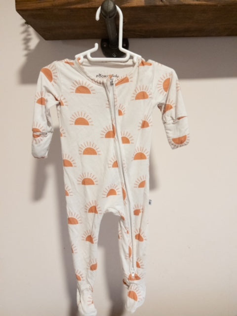 #12 Pooki bamboo pajamas, 0-3 month gender neutral with sun pattern