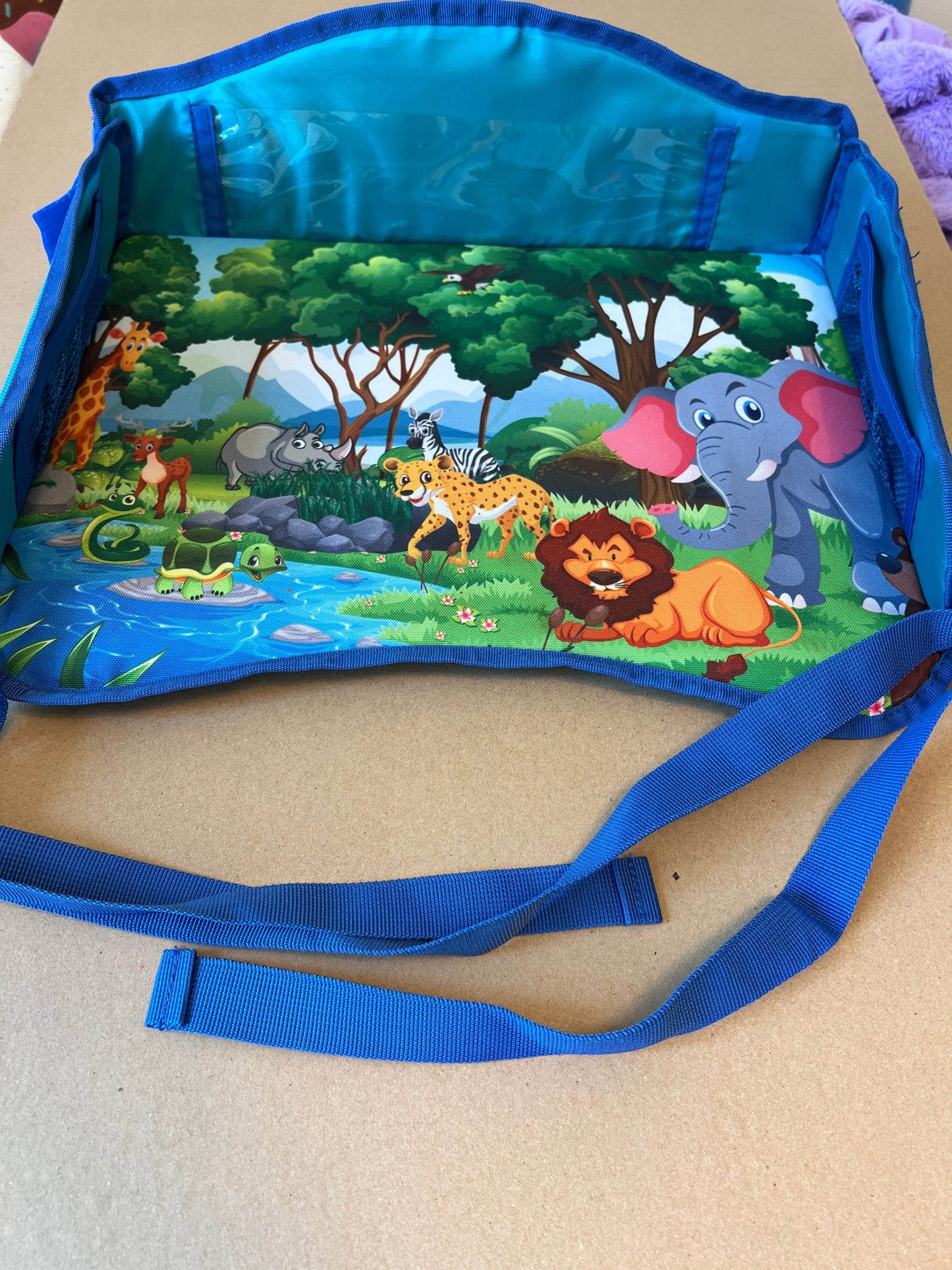 #176 - travel lap tray with carrying case