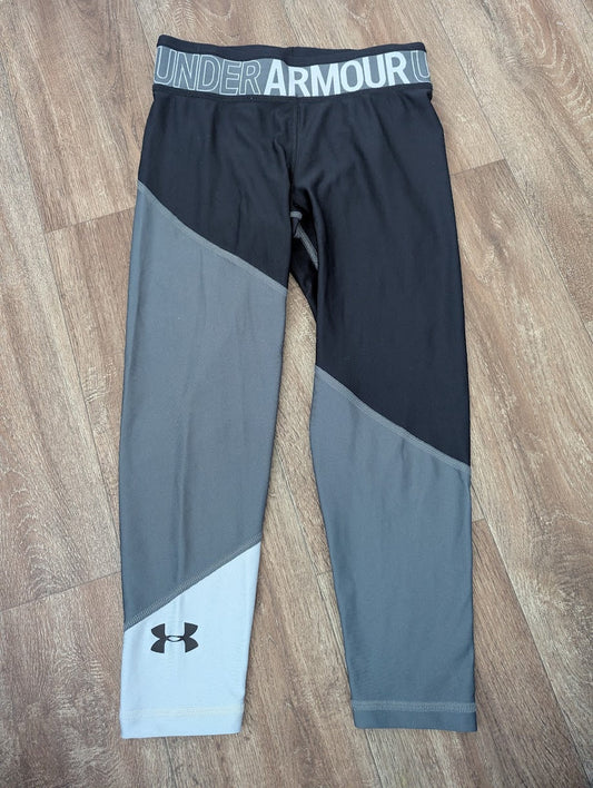 #144 - Girls Under Armour Leggings Size YMD