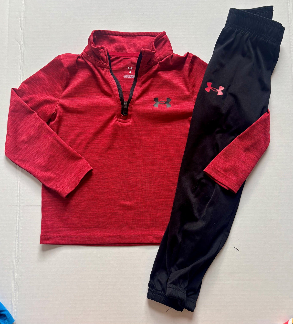 #154 Under Armour Set Boys 3T GUC