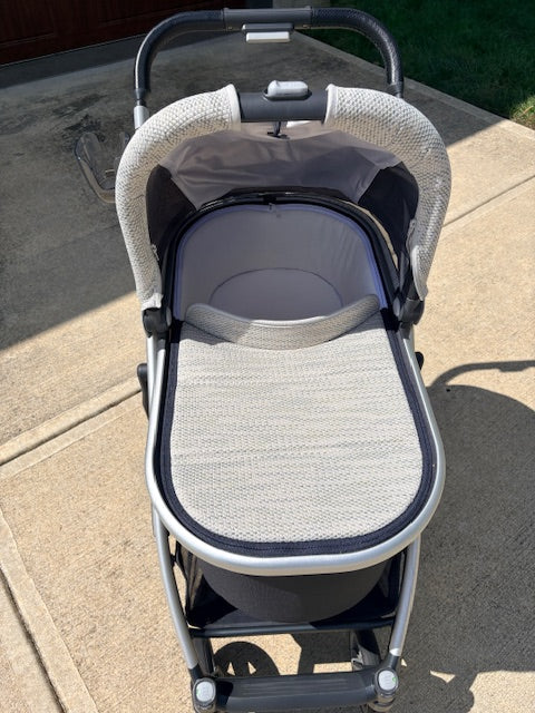 #104 Uppababy Cruz  V2 Stroller