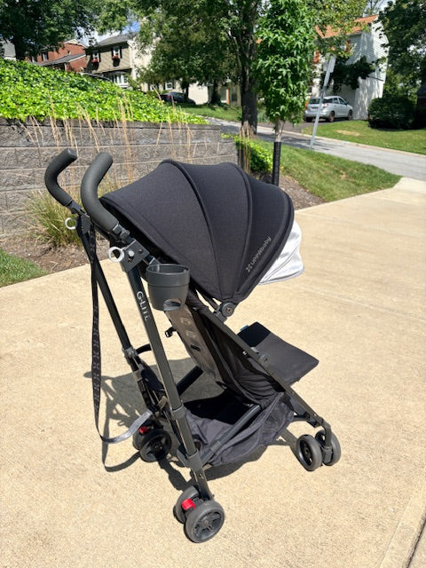 #104 Uppababy G-Lite Umbrella Stroller