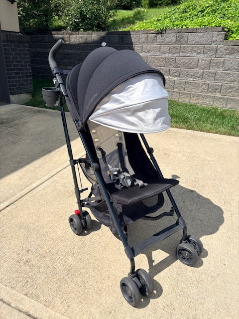 #104 Uppababy G-Lite Umbrella Stroller