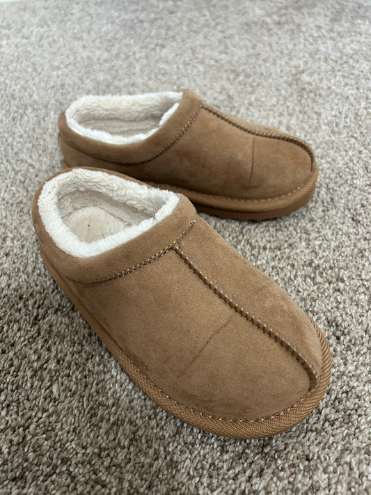 SELLER 26: Size 11 Fur-Lined Slides EUC