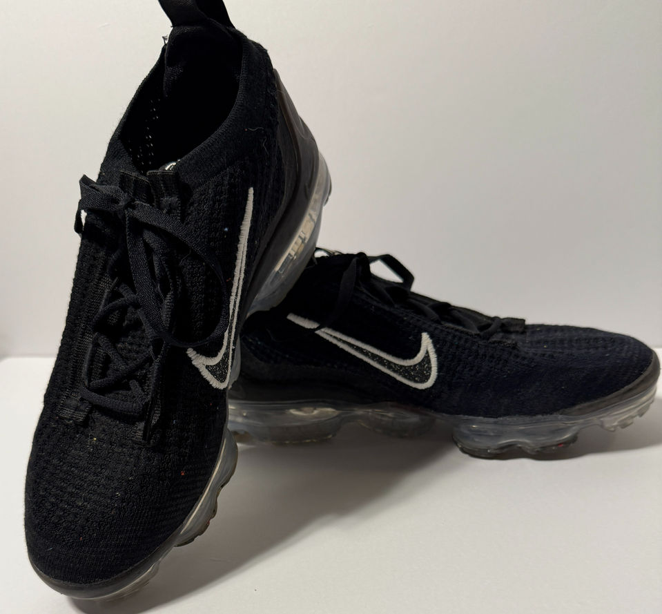 Seller 229 - Nike 8.5 Black VaporMax