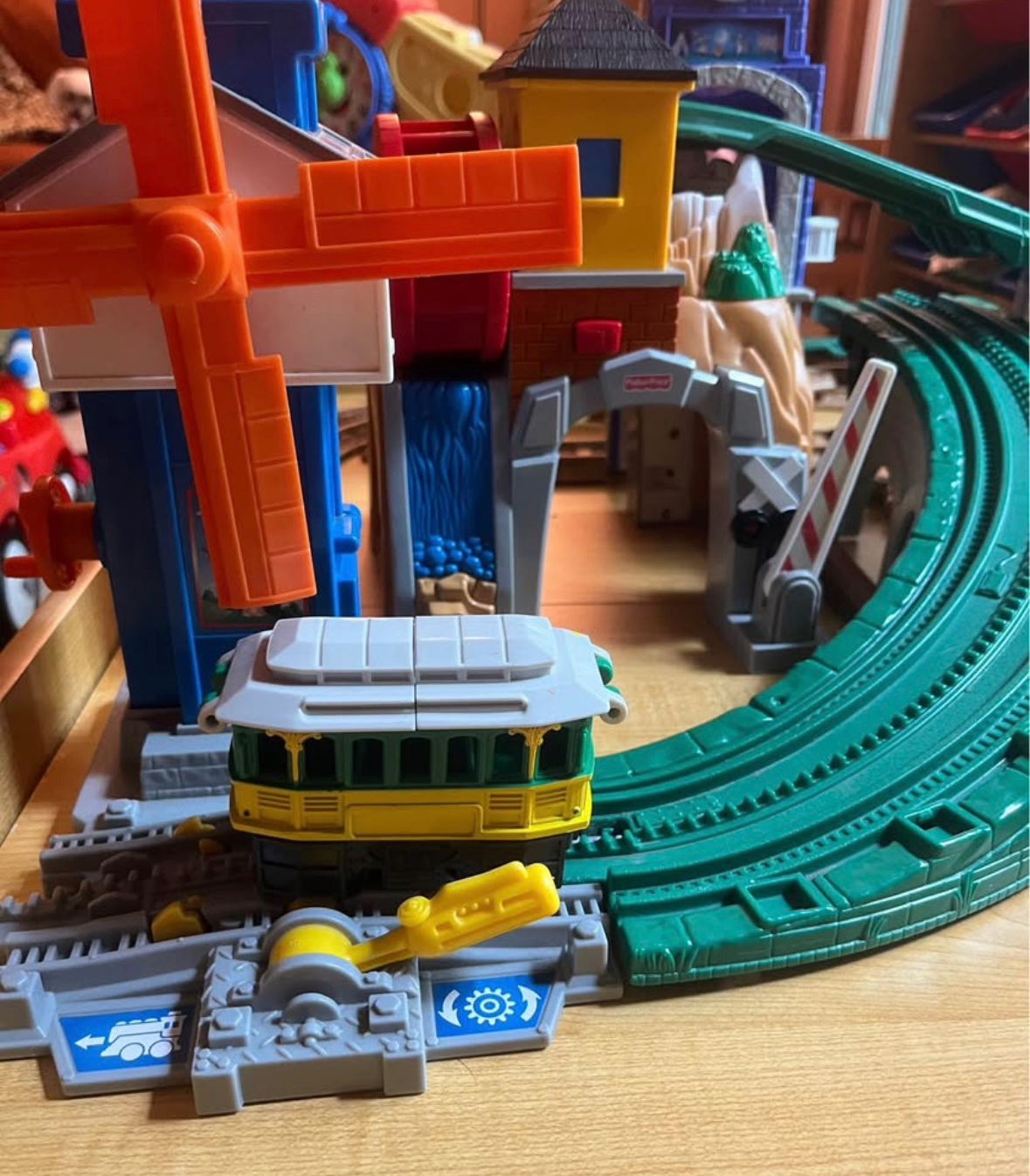 #35 REDUCED GEO TRAX