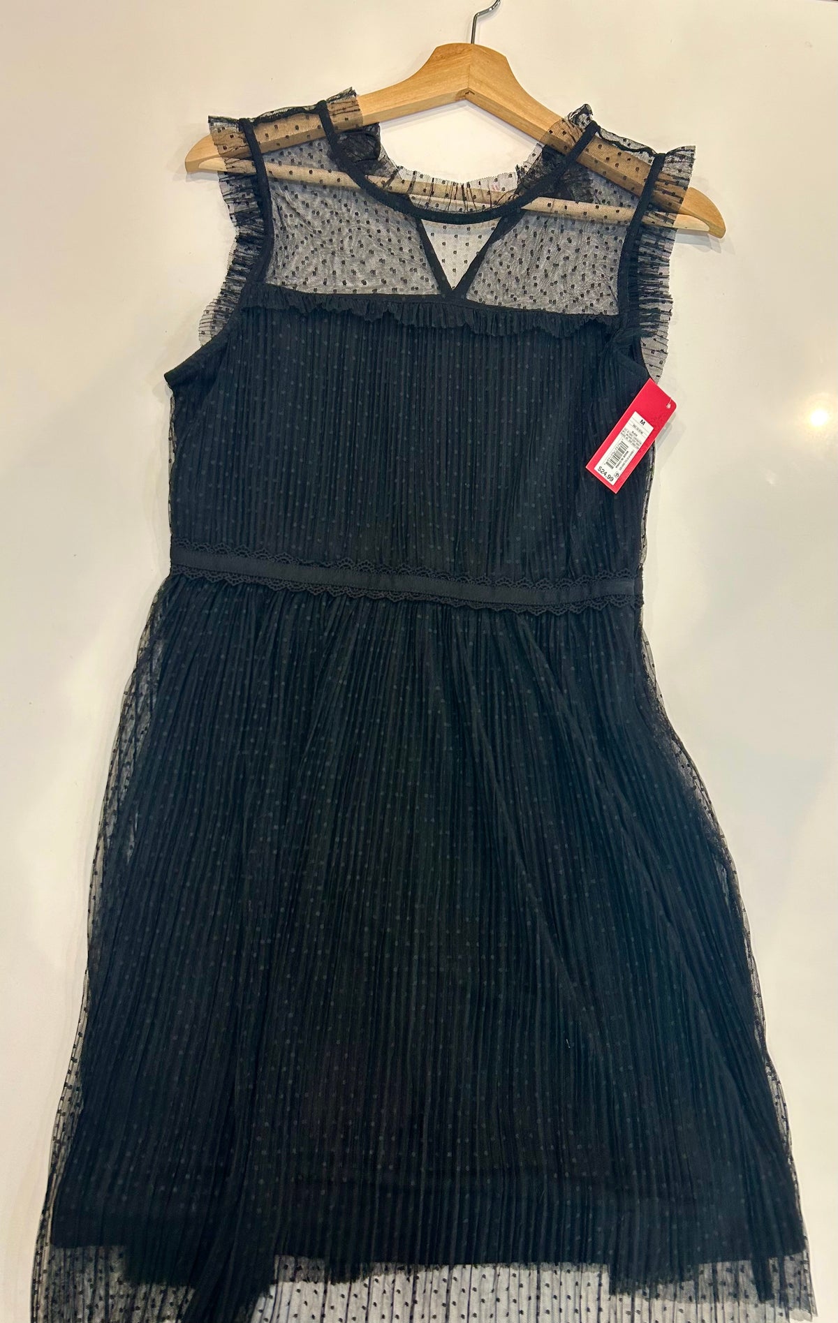 #32 New Women's Medium Xhileration Dress