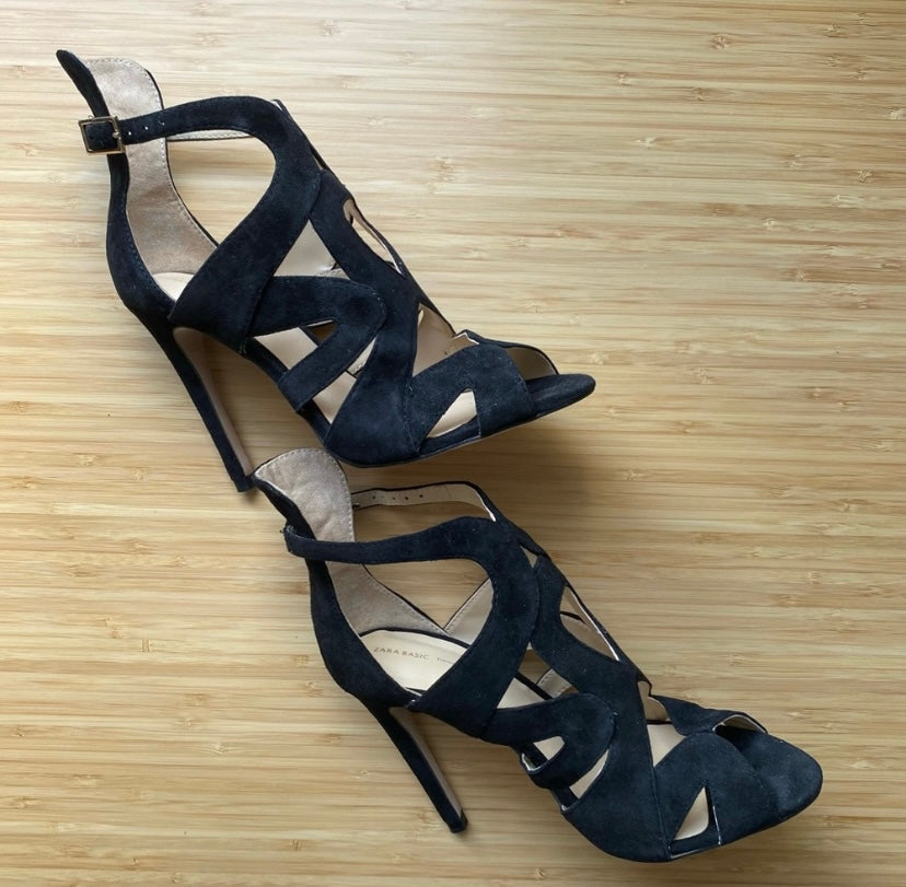 #95B EUC Zara strappy suede high heel sandals, Women's size 6.5 (fits 6.5-7)