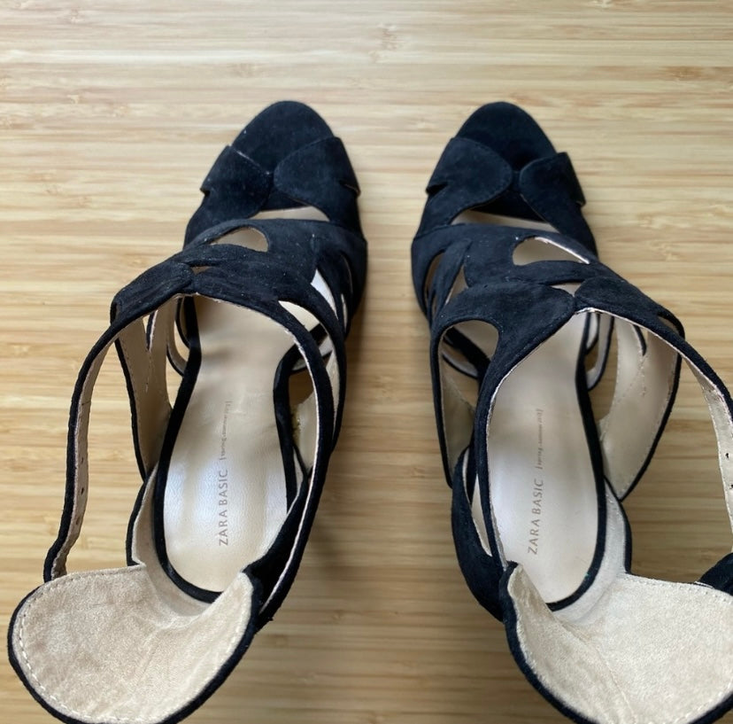 #95B EUC Zara strappy suede high heel sandals, Women's size 6.5 (fits 6.5-7)